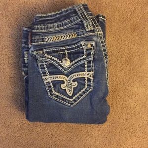Rock Revival-Size 25